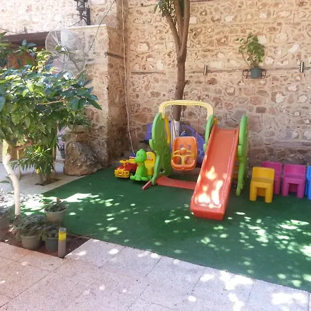 فندق بيرلا