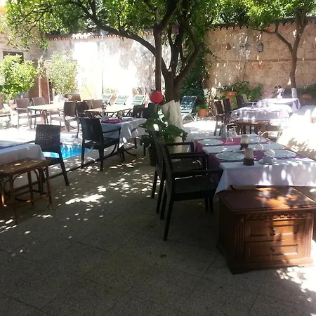 Perla Hotel