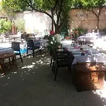 Perla Hotel